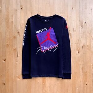 Nike Jordan NBA Toronto Raptors Courtside Statement Long Sleeve Tee Boy's L